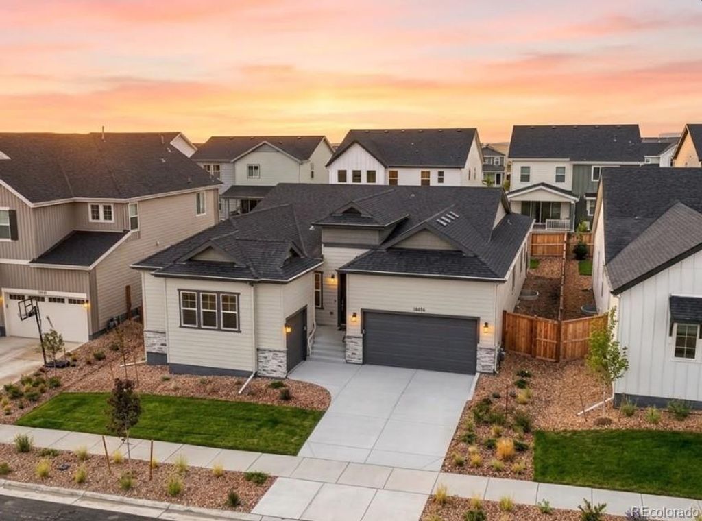 16656 W 93rd Place, Arvada, CO 80007