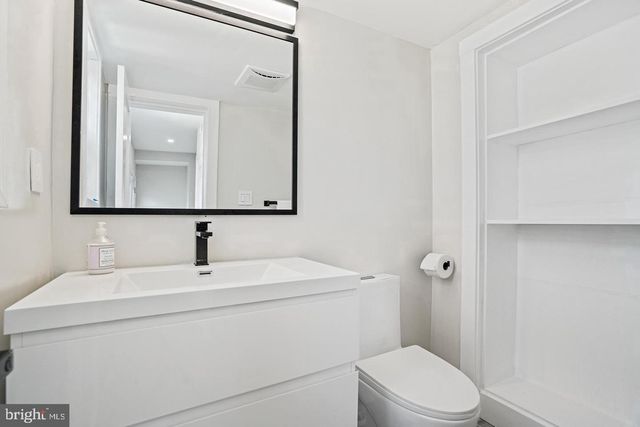 719 QUEBEC PL NW, Washington, DC 20010