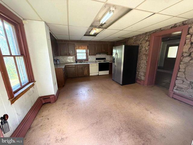 1271 TEMPLE RD, Pottstown, PA 19465