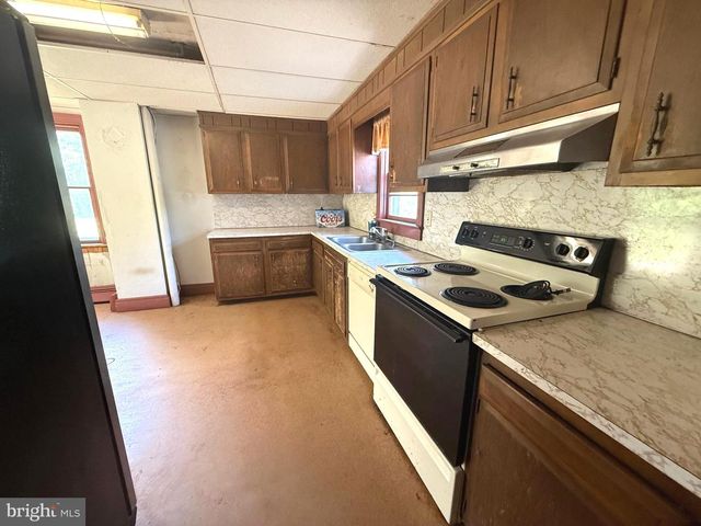 1271 TEMPLE RD, Pottstown, PA 19465