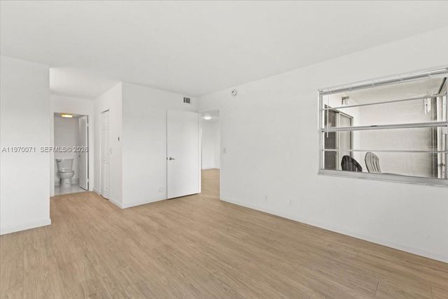 12701 SW 13th St 113F, Pembroke Pines, FL 33027