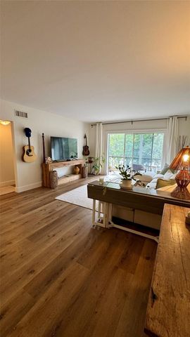 1212 SE 2nd Court 304, Fort Lauderdale, FL 33301