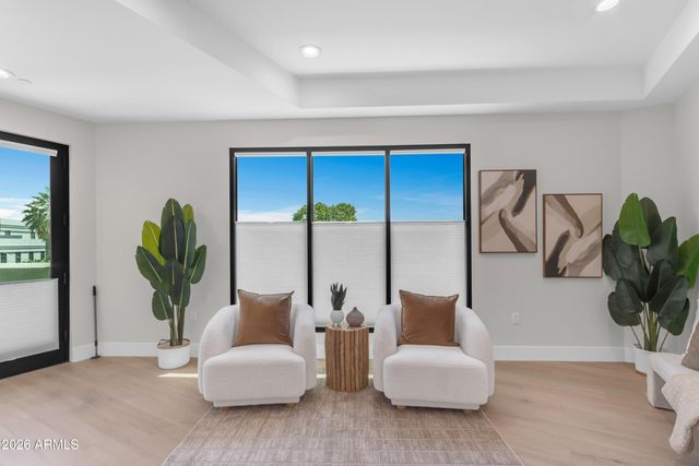 7502 E MAIN Street 2004, Scottsdale, AZ 85251
