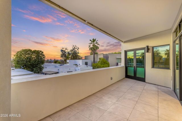 7502 E MAIN Street 2004, Scottsdale, AZ 85251