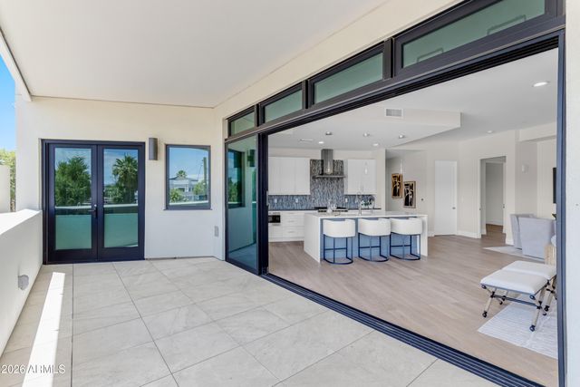 7502 E MAIN Street 2004, Scottsdale, AZ 85251