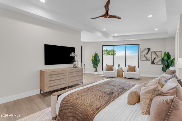 7502 E MAIN Street 2004, Scottsdale, AZ 85251