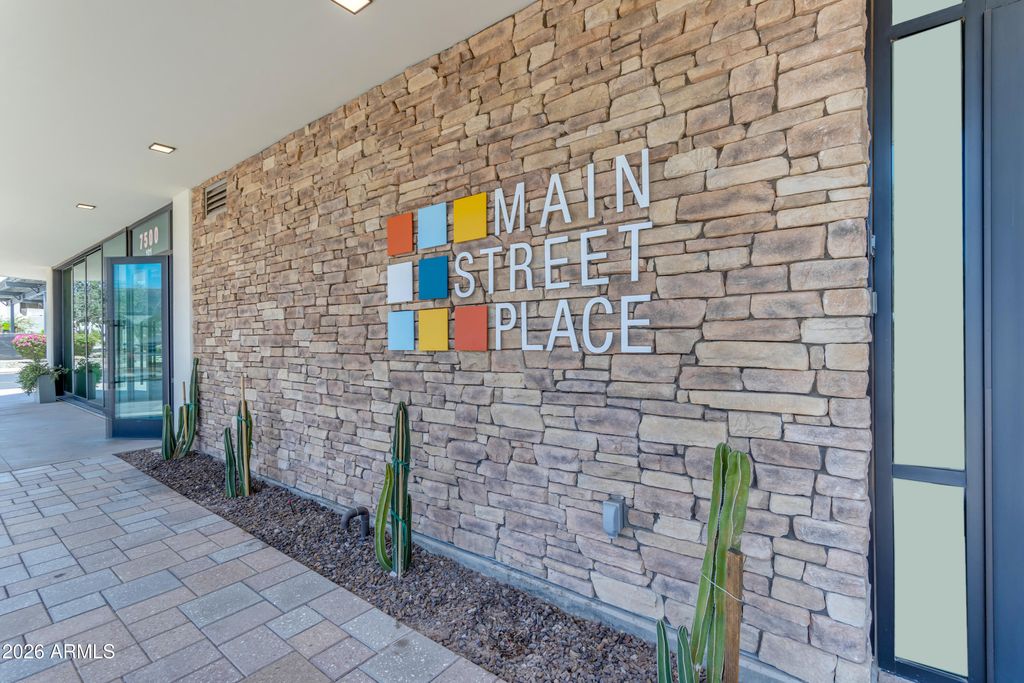 7502 E MAIN Street 2004, Scottsdale, AZ 85251 — photo 2