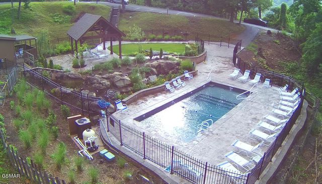 834 Pine Top Lane, Gatlinburg, TN 37738