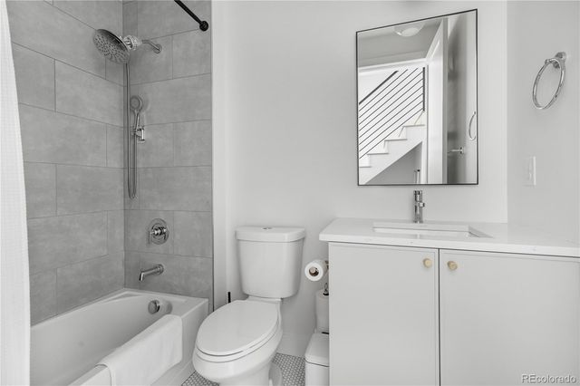 2578 S Broadway, Denver, CO 80210