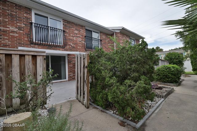 2200 S Palmetto Avenue b030, South Daytona, FL 32119