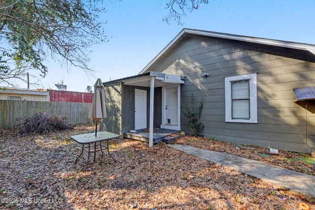 105 W Larkin I Smith Drive, Poplarville, MS 39470