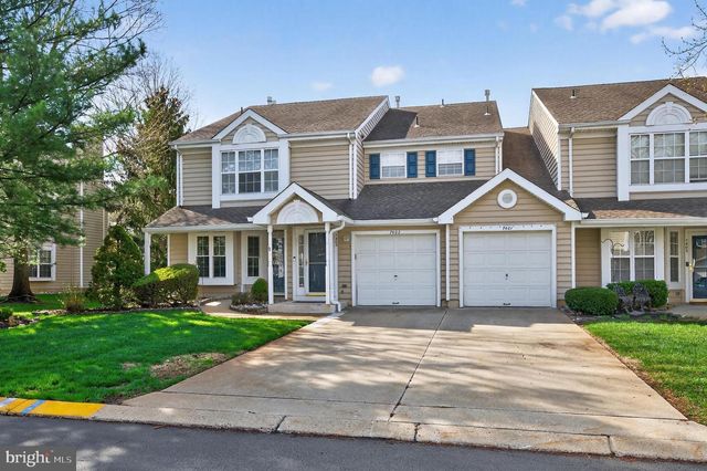 7401-A NORMANDY DR, Mount Laurel, NJ 08054