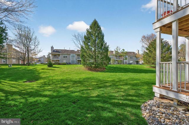 7401-A NORMANDY DR, Mount Laurel, NJ 08054