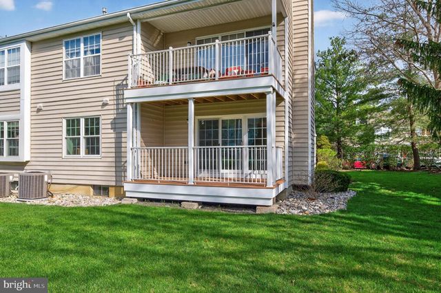 7401-A NORMANDY DR, Mount Laurel, NJ 08054