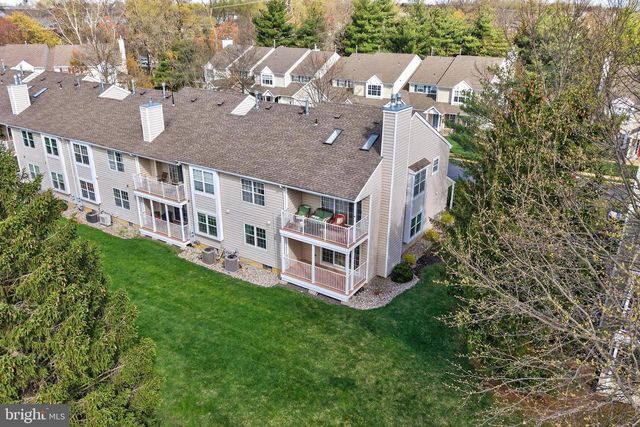 7401-A NORMANDY DR, Mount Laurel, NJ 08054
