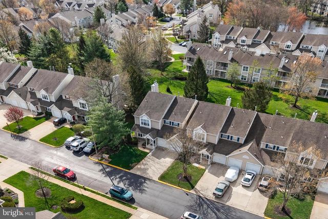 7401-A NORMANDY DR, Mount Laurel, NJ 08054