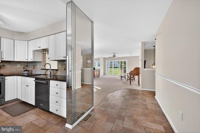 7401-A NORMANDY DR, Mount Laurel, NJ 08054