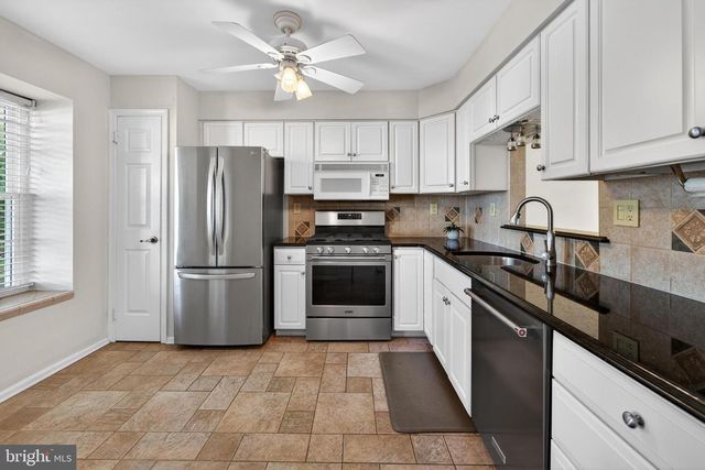 7401-A NORMANDY DR, Mount Laurel, NJ 08054