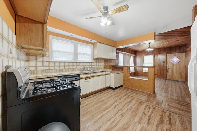 1200 S 15th Avenue, Maywood, IL 60153