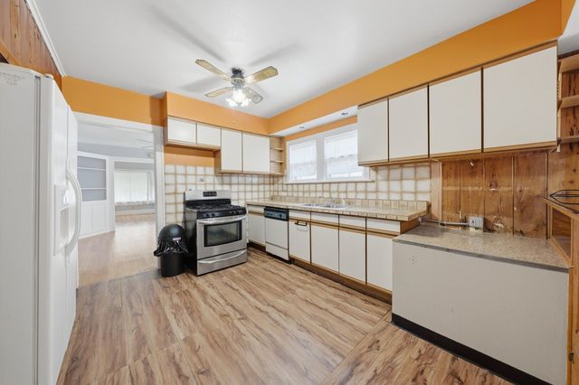 1200 S 15th Avenue, Maywood, IL 60153