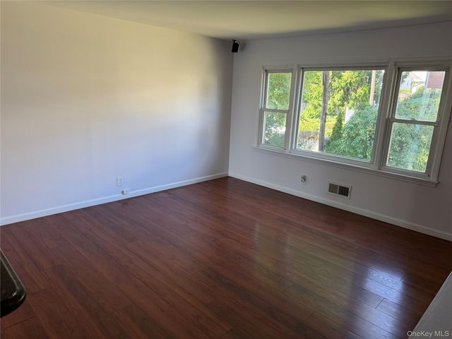 80 Westerly Street, Yonkers, NY 10704