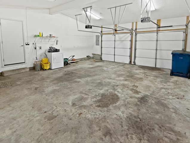 2521 S Schifferdecker Avenue, Joplin, MO 64804