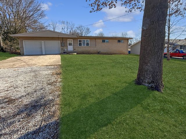 2521 S Schifferdecker Avenue, Joplin, MO 64804