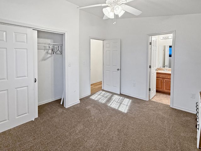 2521 S Schifferdecker Avenue, Joplin, MO 64804