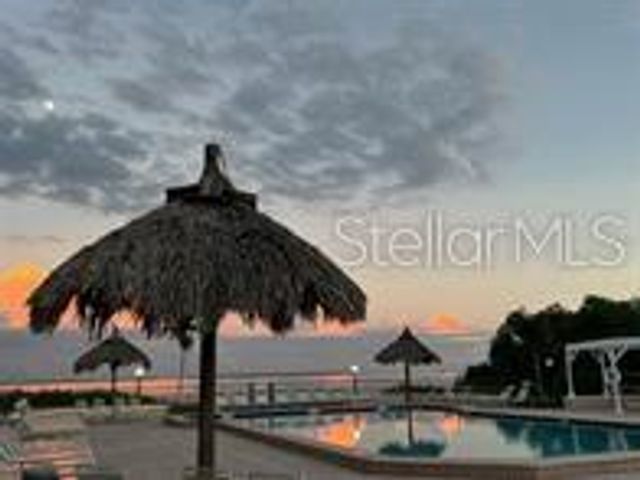 6372 PALMA DEL MAR BOULEVARD S 219, St Petersburg, FL 33715