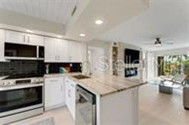 6372 PALMA DEL MAR BOULEVARD S 219, St Petersburg, FL 33715