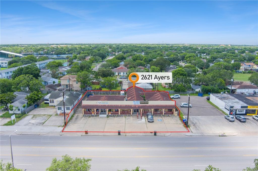 2621 Ayers St, Corpus Christi, TX 78404 — photo 3