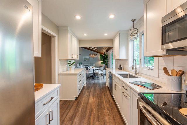 2248 Sandover Road, Columbus, OH 43220