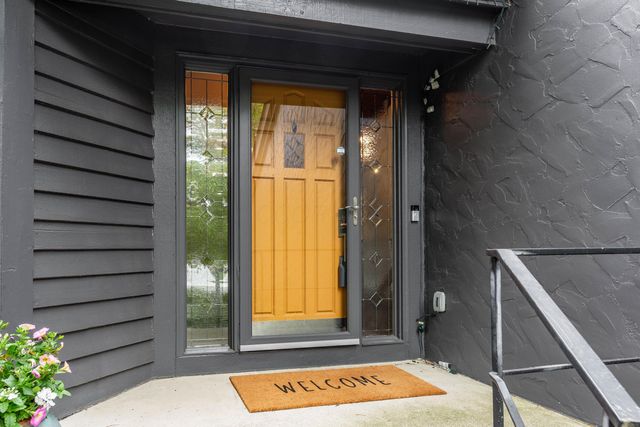 2248 Sandover Road, Columbus, OH 43220