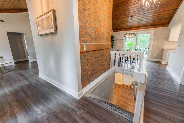2248 Sandover Road, Columbus, OH 43220