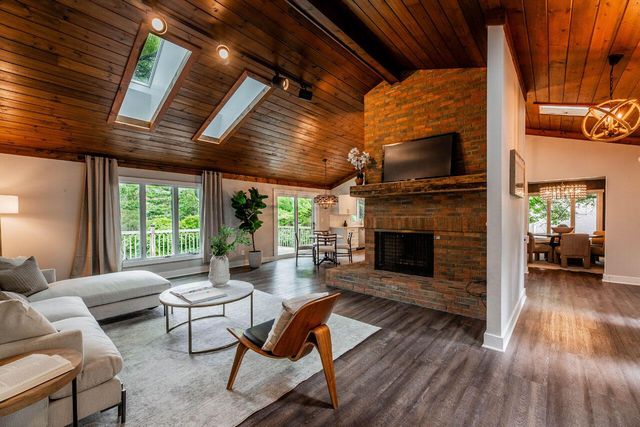 2248 Sandover Road, Columbus, OH 43220