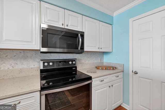 100 Floyd Street 201, St. Simons, GA 31522