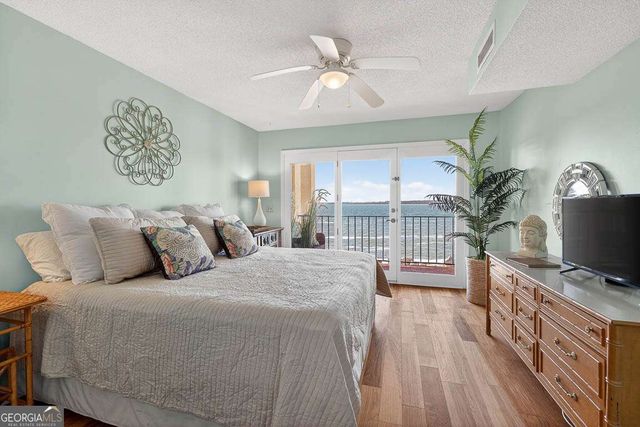 100 Floyd Street 201, St. Simons, GA 31522