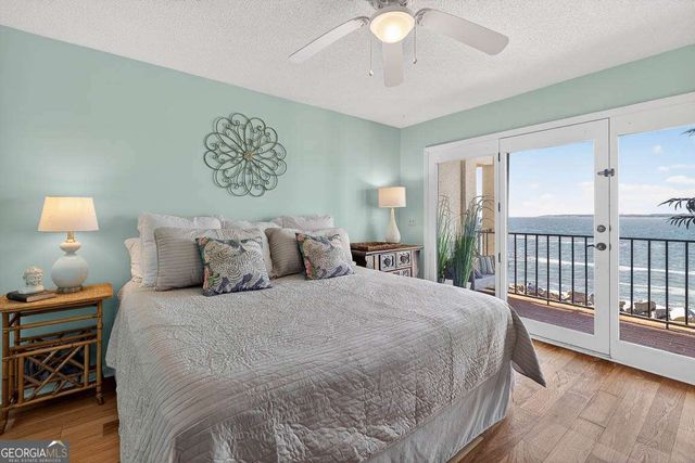 100 Floyd Street 201, St. Simons, GA 31522