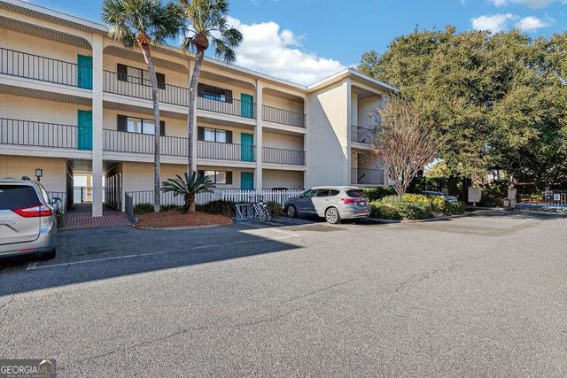 100 Floyd Street 201, St. Simons, GA 31522