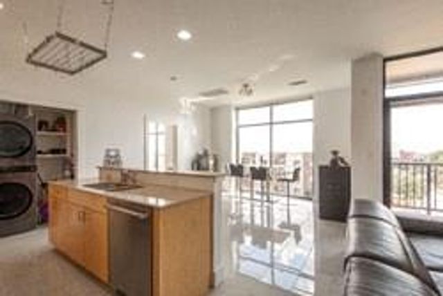 301 NE 4th Street 11, Oklahoma City, OK 73104