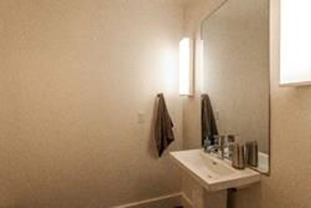 301 NE 4th Street 11, Oklahoma City, OK 73104