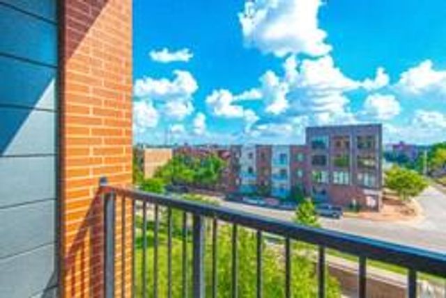 301 NE 4th Street 11, Oklahoma City, OK 73104