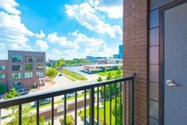 301 NE 4th Street 11, Oklahoma City, OK 73104