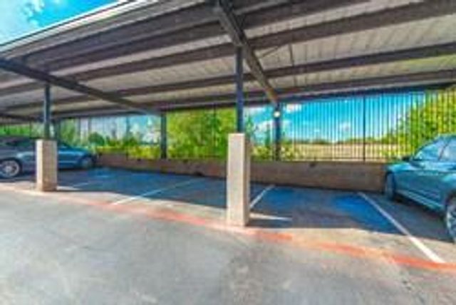 301 NE 4th Street 11, Oklahoma City, OK 73104