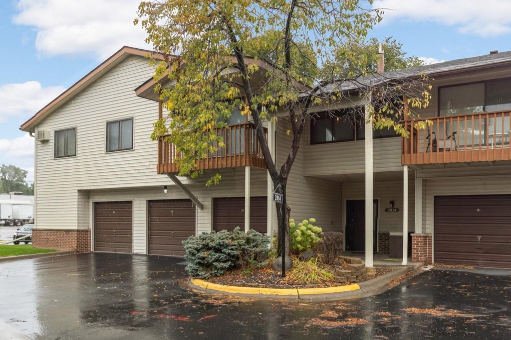 3914 Foss Road 101, Saint Anthony, MN 55421 — exterior