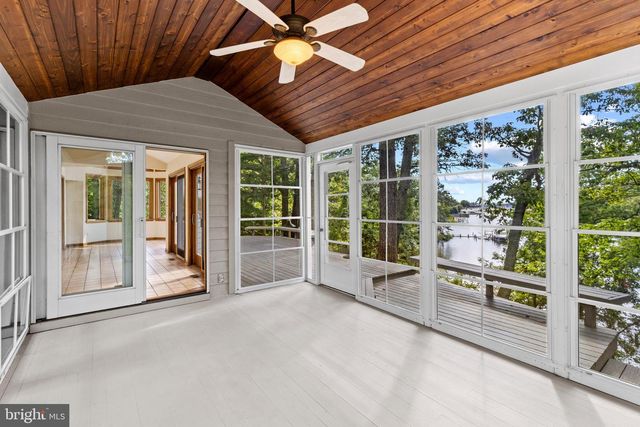 105 WALLACE MANOR RD, Edgewater, MD 21037