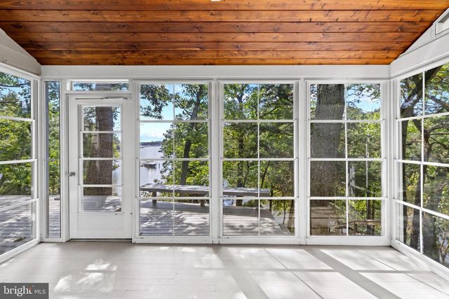 105 WALLACE MANOR RD, Edgewater, MD 21037