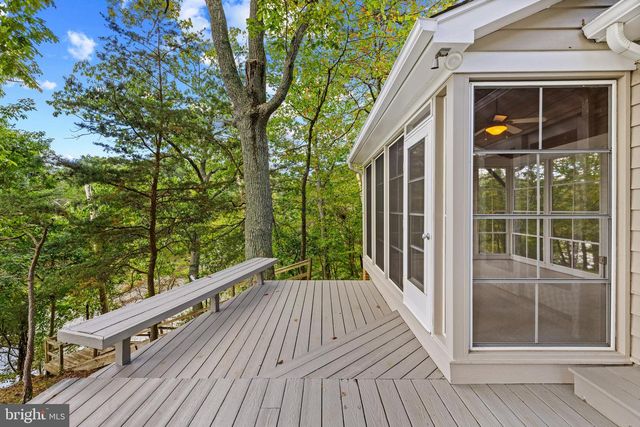 105 WALLACE MANOR RD, Edgewater, MD 21037