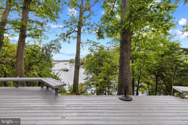 105 WALLACE MANOR RD, Edgewater, MD 21037