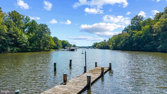 105 WALLACE MANOR RD, Edgewater, MD 21037